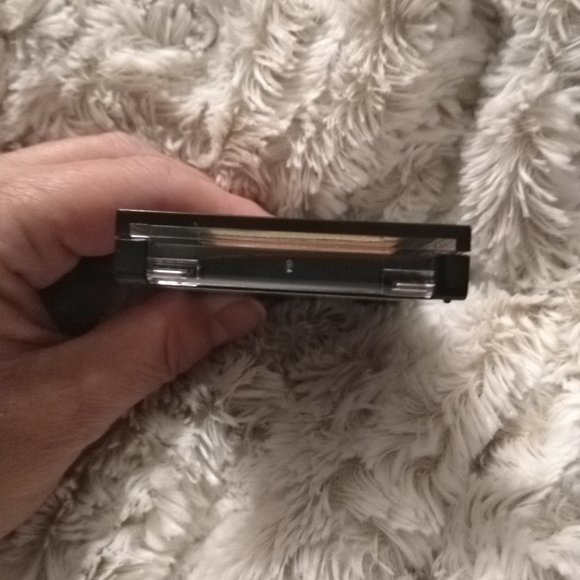 Brand NEW L'OReal Mini Eyeshadow Palette - Picture 4 of 9